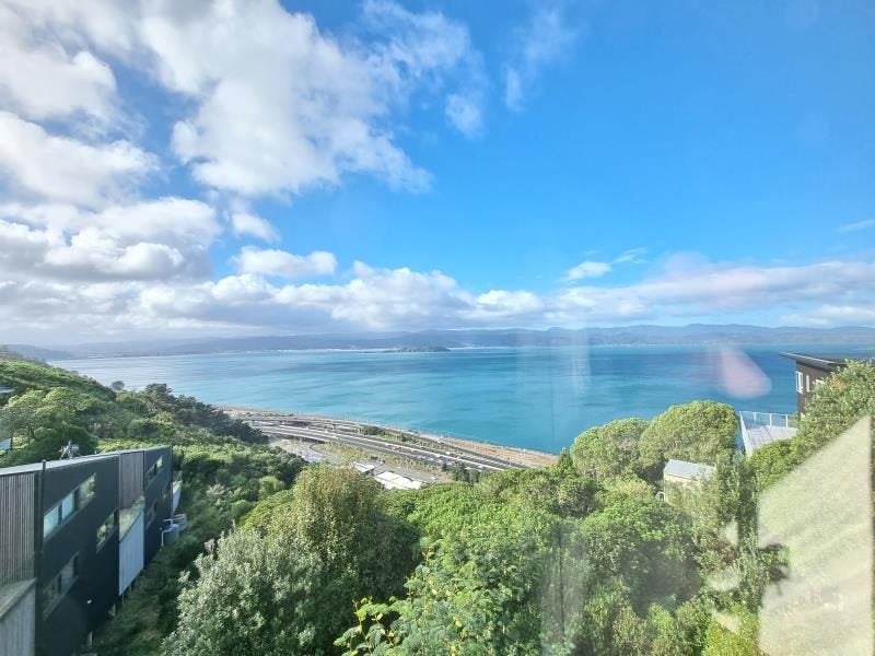 82 Homebush Road, Khandallah, Wellington - Carousel 1