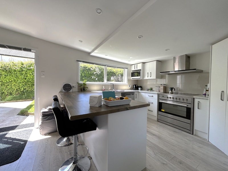 14 Shand Street, Green Island, Dunedin - Carousel 2