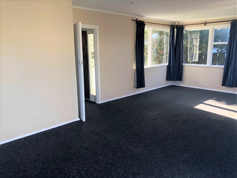 30 Baylands Drive, Newlands, Wellington - Carousel 2
