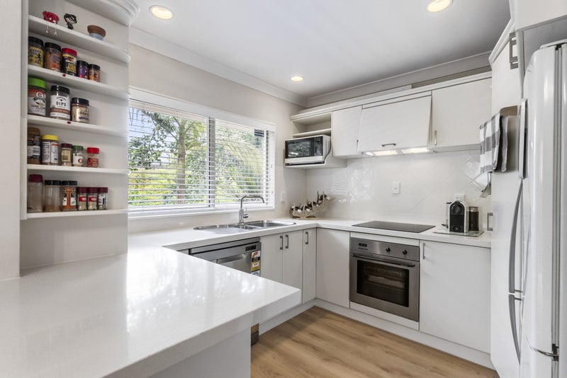 1/13A Sandspit Road, Cockle Bay, Auckland - Carousel 2