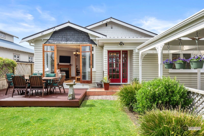 10 Kauri Street, Woburn, Lower Hutt - Carousel 1