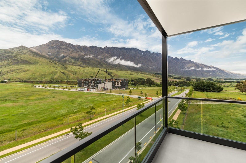 205/34 Red Oaks Drive, Frankton, Queenstown - Carousel 1