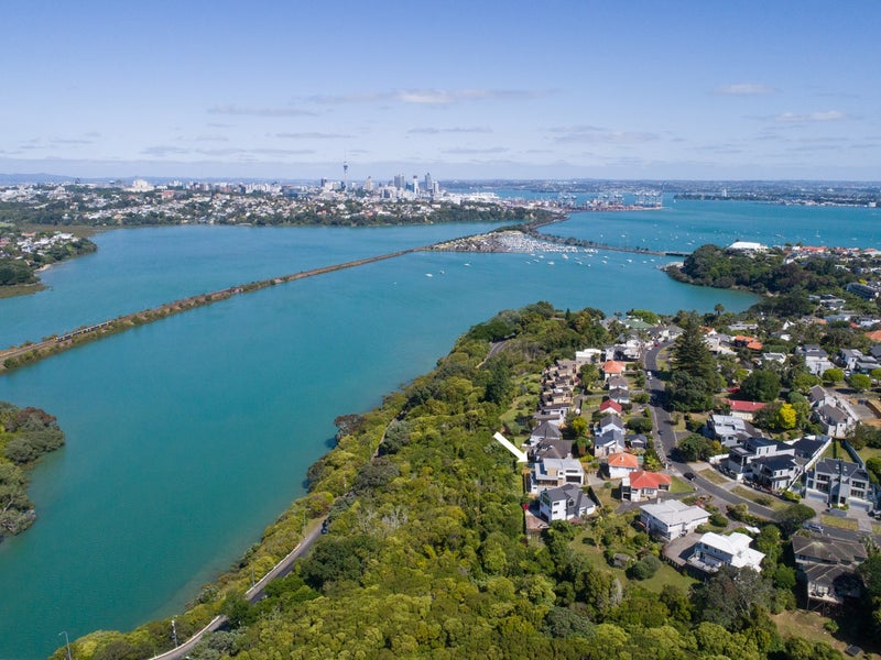 29A Awarua Crescent, Orakei, Auckland - Carousel 4