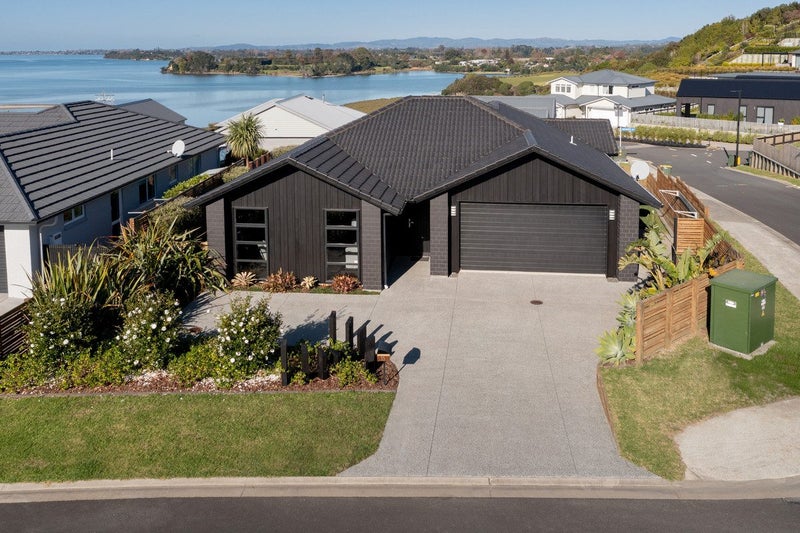 55 BERT WALL DRIVE, Omokoroa, Western Bay Of Plenty - Carousel 1