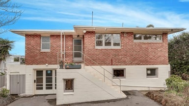 3 Lewis Road, Pakuranga, Auckland - Carousel 1