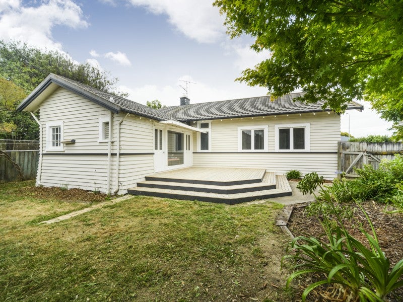 17 Stewart Crescent, Hokowhitu, Palmerston North - Carousel 18