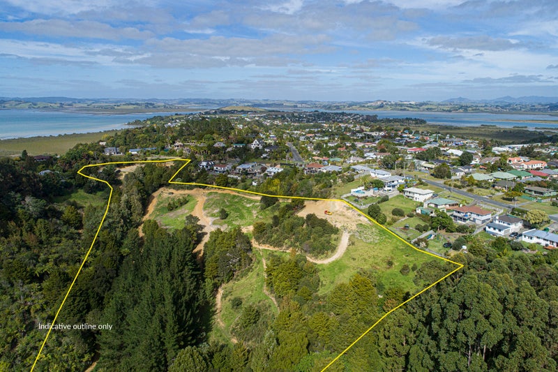 11 Boeing Road, Onerahi, Whangarei - Carousel 2