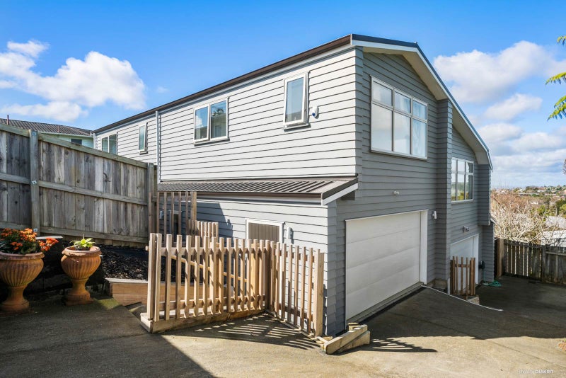 65A Coronation Road, Hillcrest, Auckland - Carousel 1