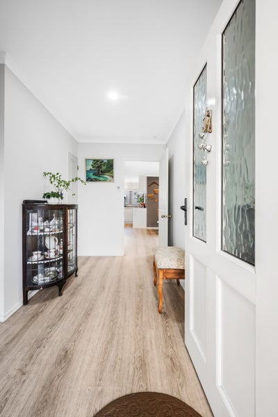 8 Lamia Place, The Gardens, Auckland - Carousel 2