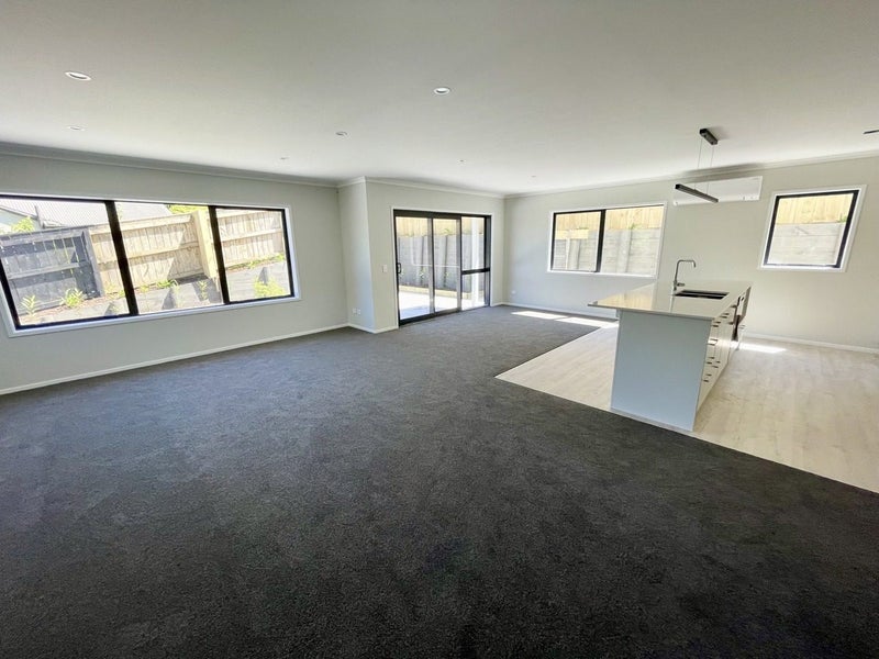 77 Tawhai Street, Stokes Valley, Lower Hutt - Carousel 2