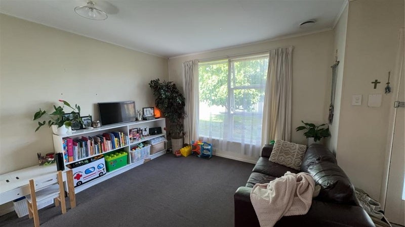 2/17A Miro Street, Trentham, Upper Hutt - Carousel 2