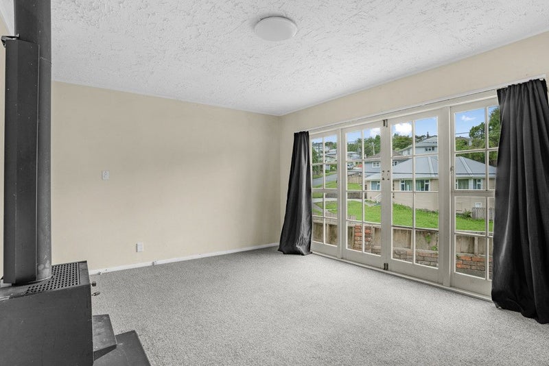 45 Bird Grove, Stokes Valley, Lower Hutt - Carousel 2