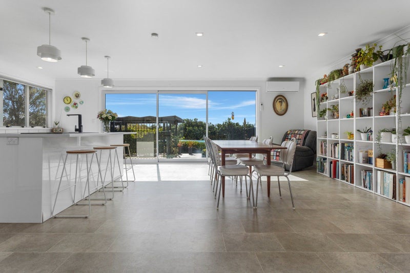 1092 State Highway 30, Whakatane - Carousel 2