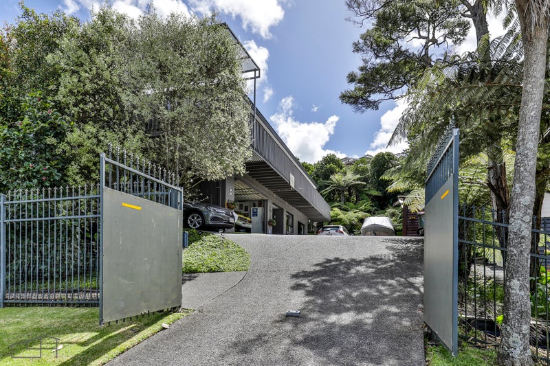 27 Shetland Street, Glen Eden, Auckland - Carousel 2