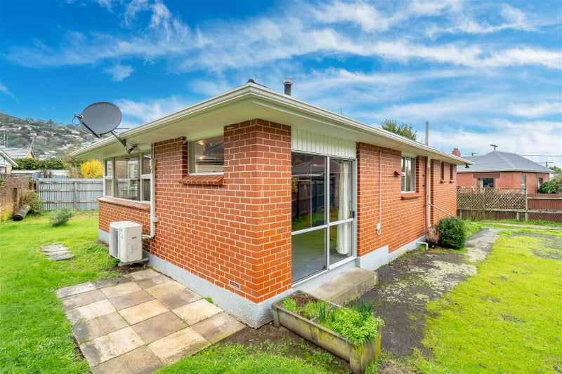 30 Selwyn Street, North East Valley, Dunedin - Carousel 1