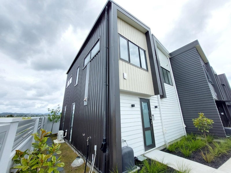 80 Elm Street, Avondale, Auckland - Carousel 1