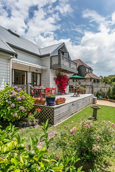 50A Patteson Avenue, Mission Bay, Auckland - Carousel 2
