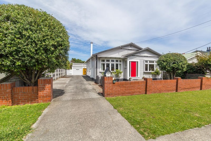 1/10 Graham Street, Petone, Lower Hutt - Carousel 1