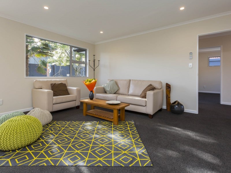 15A Oak Street, Ebdentown, Upper Hutt - Carousel 2
