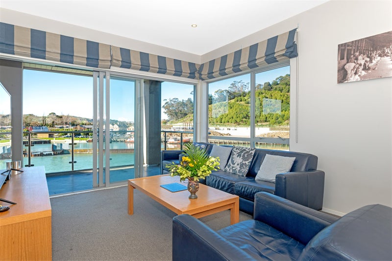 209/4 Reads Quay, Gisborne, Gisborne - Carousel 2