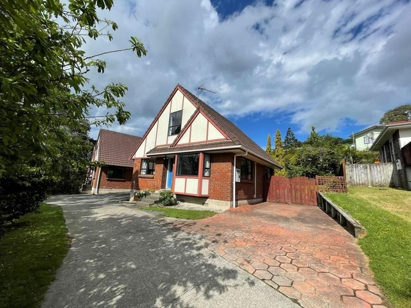 1/17 Weetman Drive, Browns Bay, Auckland - Carousel 2