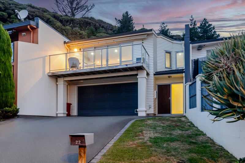 22 Paremata Drive, Paremata, Porirua - Carousel 1