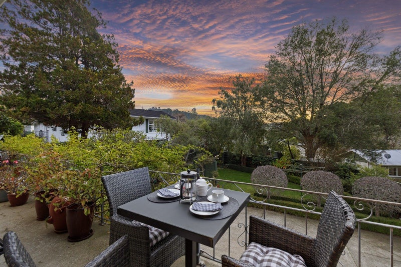 4 Harewood Grove, Pinehaven, Upper Hutt - Carousel 2