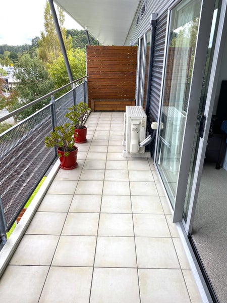 50A/210 Dairy Flat Highway, Albany, Auckland - Carousel 11