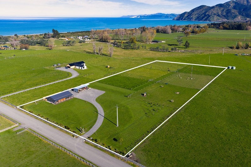 12 Te Ao Wharepapa Lane, Kaikoura - Carousel 2
