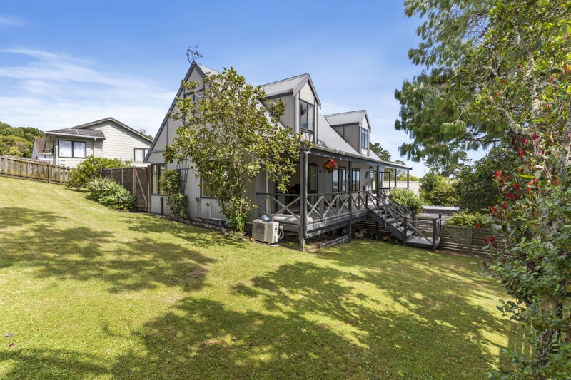 2 Thistledew Place, Bayview, Auckland - Carousel 2