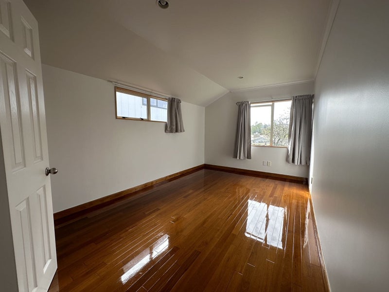 83 Waiatarua Road, Remuera, Auckland - Carousel 12
