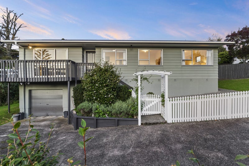 13 Houston Place, Bayview, Auckland - Carousel 1
