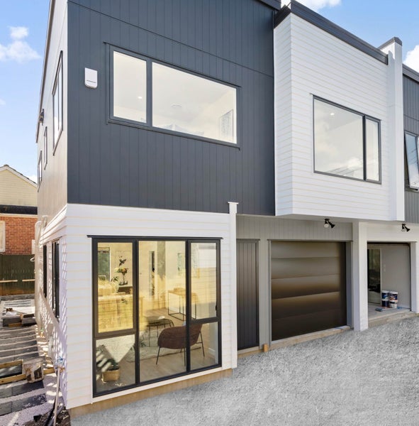 2B Maroa Road, One Tree Hill, Auckland - Carousel 2