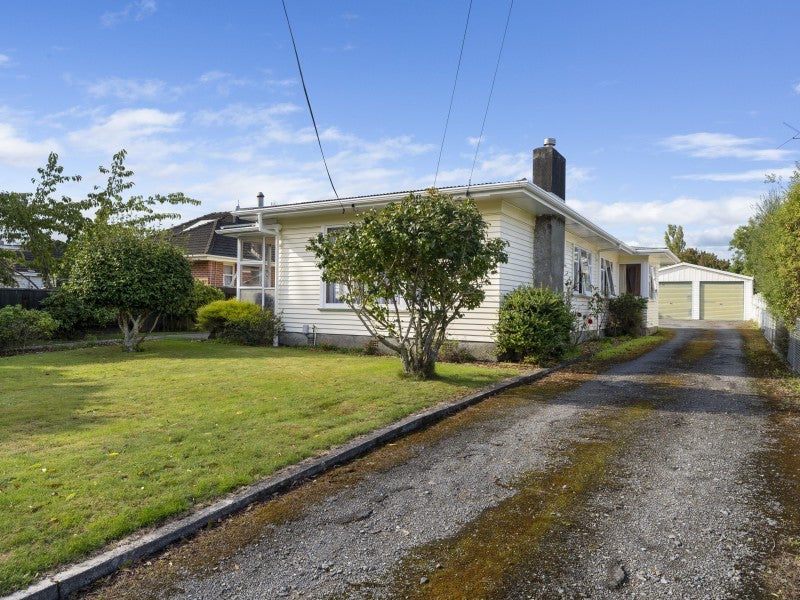 14 Hudson Avenue, Ebdentown, Upper Hutt - Carousel 2