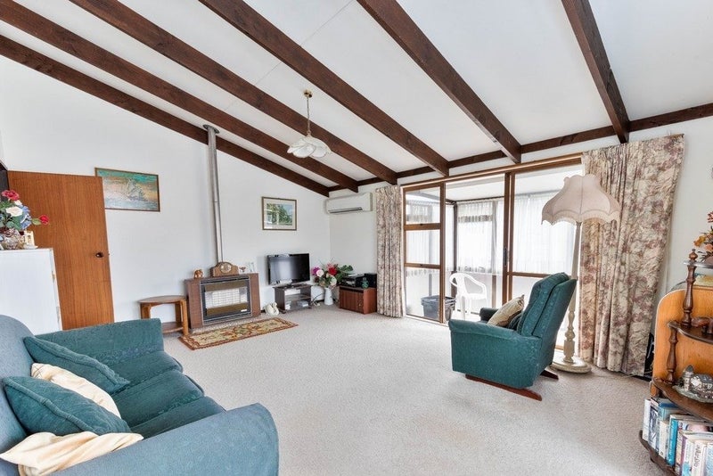 25 Exeter Crescent, Springvale, Whanganui - Carousel 2