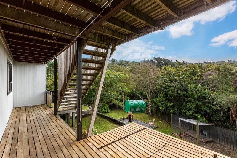 34 Exploration Way, Whitby, Porirua - Carousel 35