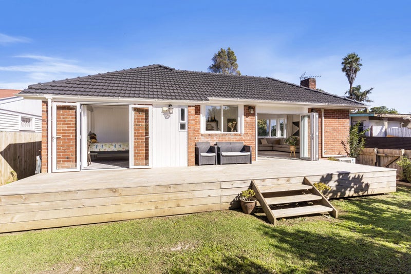 6 Mona Avenue, Mangere Bridge, Auckland - Carousel 1