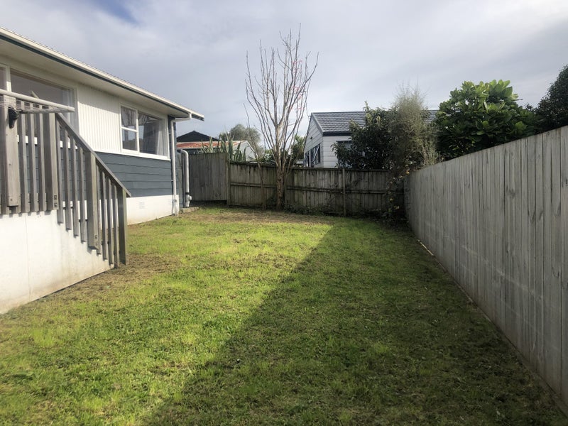 54 Forest Hill Road, Henderson, Auckland - Carousel 17