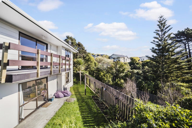 24C Mysore Street, Khandallah, Wellington - Carousel 2