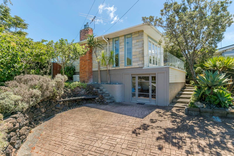 115 Methuen Road, New Windsor, Auckland - Carousel 2