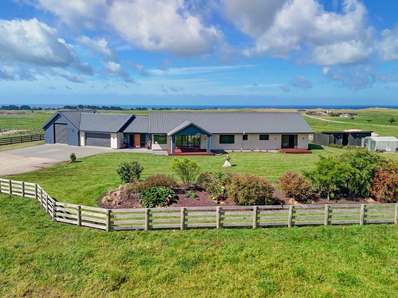 139A Seafield Road, Westmere, Whanganui - Carousel 1