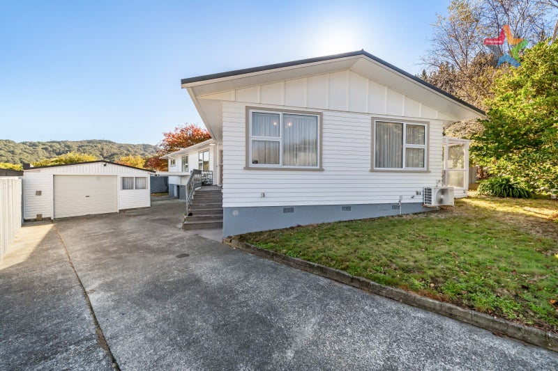 11 Mimihau Grove, Wainuiomata, Lower Hutt - Carousel 1