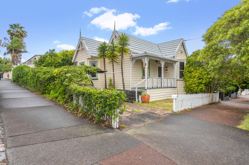 16 Pompallier Terrace, Ponsonby, Auckland - Carousel 1