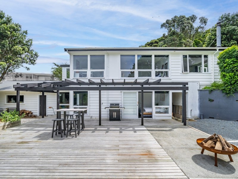 20 Raroa Place, Pukerua Bay, Porirua - Carousel 1