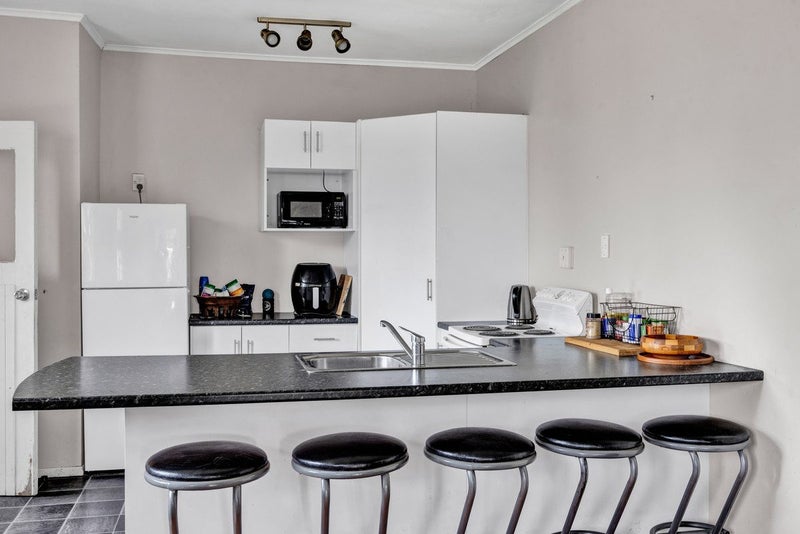 18 Hunter Street, Normanby, Hawera - Carousel 2