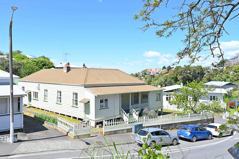 61 Shakespeare Road, Bluff Hill, Napier - Carousel 2
