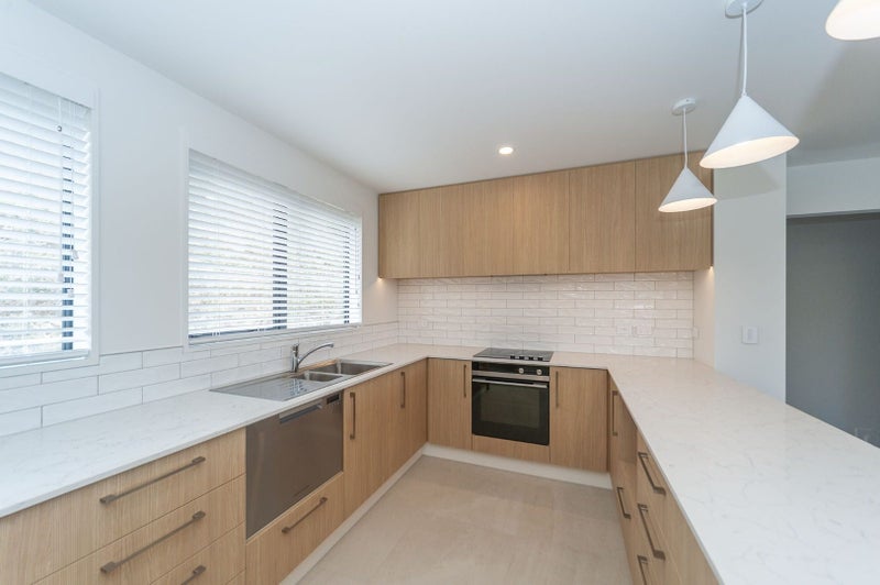 33 Oakum Road, Whitby, Porirua - Carousel 2