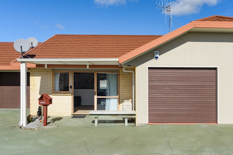 8 Foxtail Fern, Kelvin Grove, Palmerston North - Carousel 19