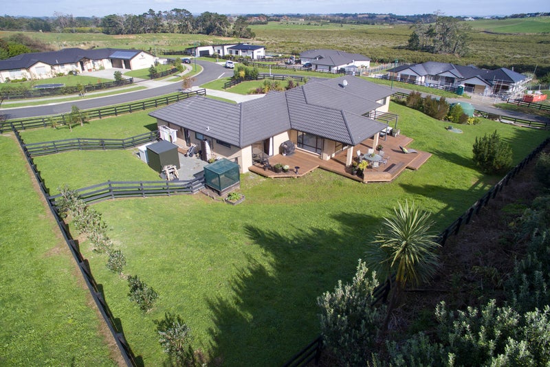 10 Capriole Crescent, Papakura - Carousel 17