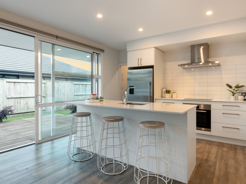 84 Awataha Crescent, Pyes Pa, Tauranga - Carousel 2